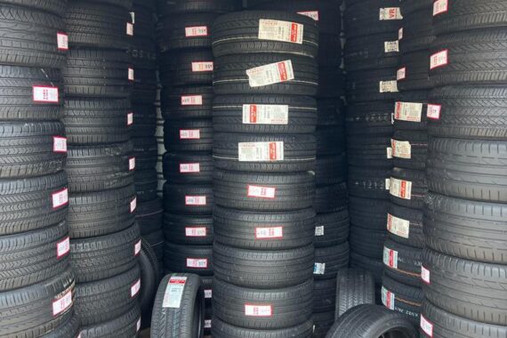 j and r (20) New Tire