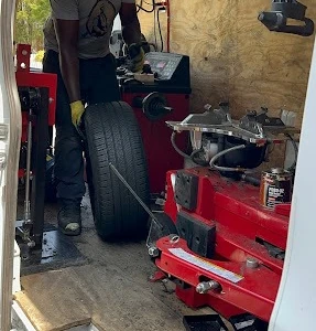 tire service1 TIRE SERVICE